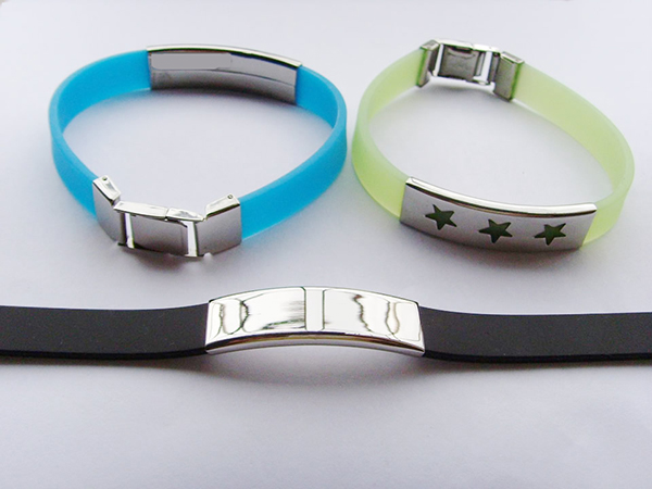 矽膠粘金屬用什麽膠水好