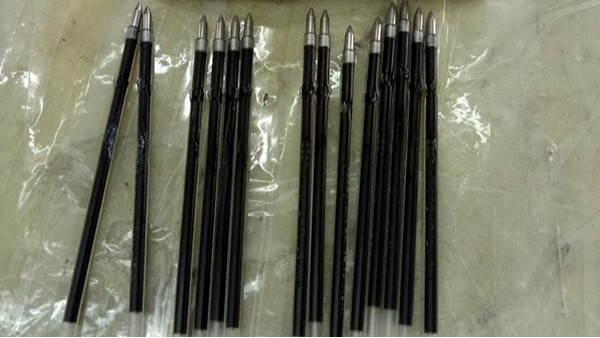 PVC筆杆粘（zhān）PP筆芯管怎麽粘不（bú）發白（bái）？