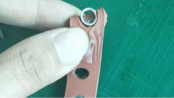 發泡矽膠粘不鏽鋼膠水，怎（zěn）麽粘的牢（láo）固