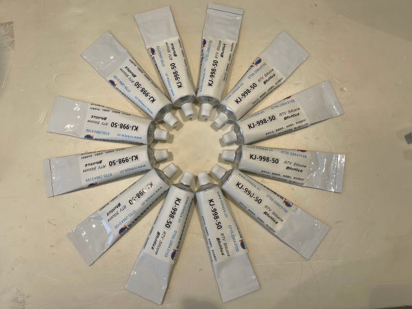 導電矽膠(jiāo)膠水KJ-998-50 導電矽膠膠水(shuǐ)KJ-998-50