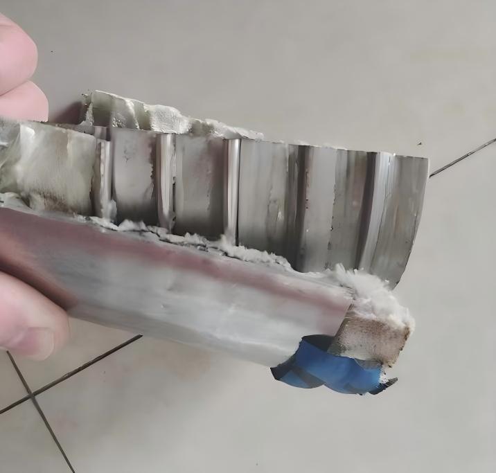 不鏽鋼粘（zhān）不鏽鋼