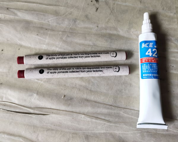 塑料粘金屬KJ-460低白化快幹膠應用案例