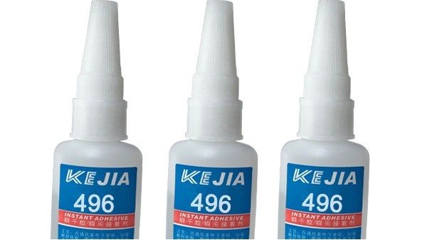 粘金屬快幹膠使（shǐ）用過程中需要注意哪些事項