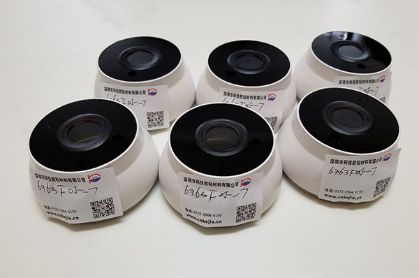 金屬噴粉（fěn）後粘黑（hēi）色亞克力