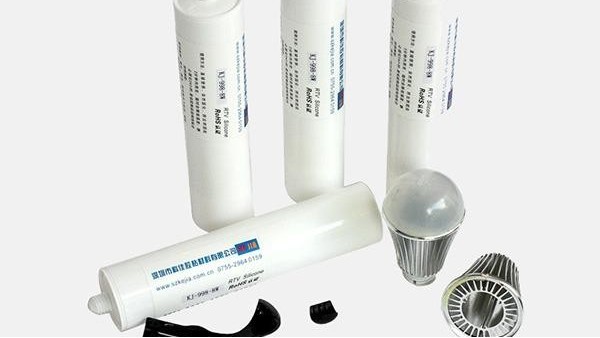 矽膠粘合劑怎麽選（xuǎn）擇（zé）型號