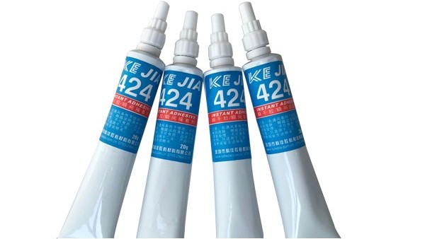 塑料（liào）跟金屬用什麽膠水粘接效果好呢